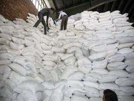 یک‌هزار و ۱۰۰ تن آرد یارانه ای در آذربایجان‌شرقی کشف شد