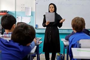 ورود ۲۵ هزار معلم جدید به مدارس از ابتدای آبان