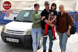 یک خانواده ایرانی خودروی خود را به زلزله‌زدگان ترکیه اهدا کرد 