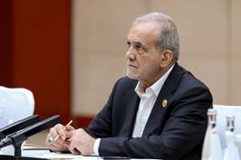 استعفا یا کمک؟ فشار بر پزشکیان بالا می‌گیرد!