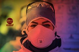 روز پرستار / پرستار بیدار می ماند تا زندگی زنده بماند