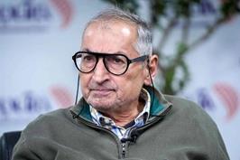 پرسش زیباکلام از عراقچی: تبعیض در اعتراض؟