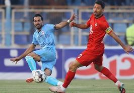 تراکتور، صدرنشین را زیر گرفت