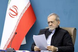 قول رئیس‌جمهور: یا معیشت مردم، یا کناره‌گیری