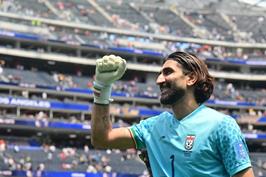 بیرانوند نامزد بهترین بازیکن سال AFC شد