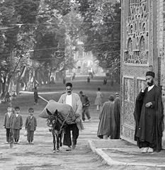 سردر الماسیه؛ گذرگاه باشکوه تهران قاجاری