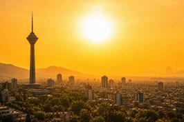 پیش‌بینی هوای تهران؛ آفتاب، باد و گرد و خاک